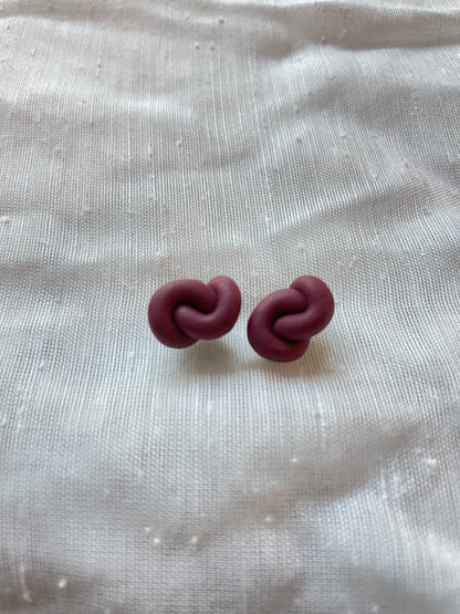 Knot Stud - Burgundy