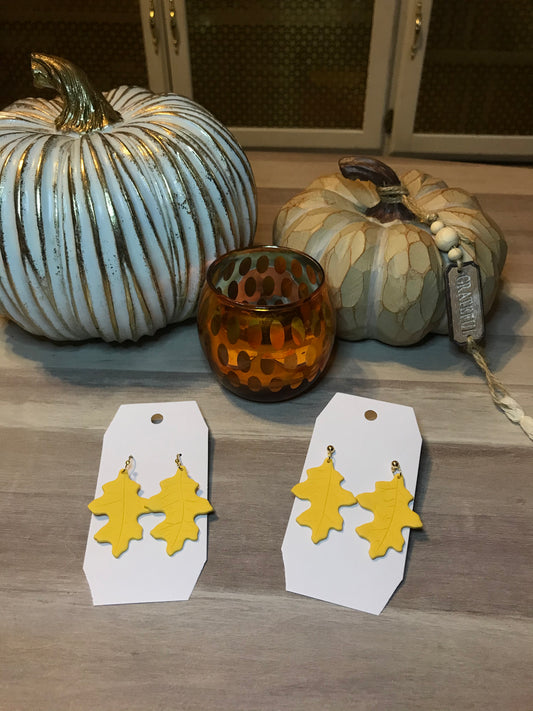 Oak Leafs - ButterScotch (french hooks)